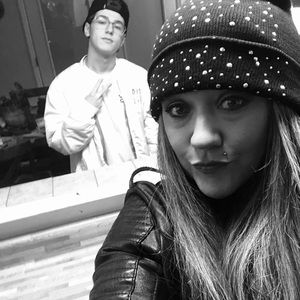 Meet your Posher, Alicia